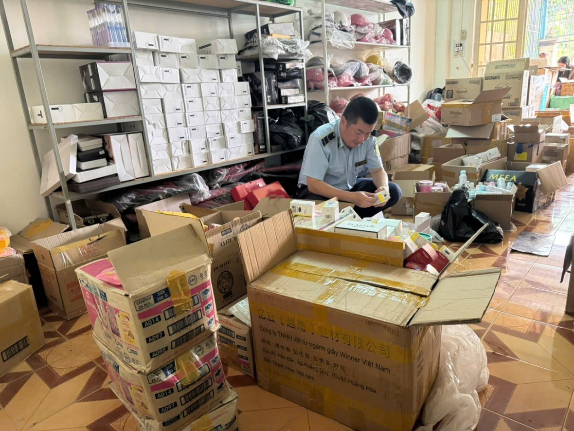 Cảnh báo nguy cơ hàng giả, hàng nhái, hàng kém chất lượng gia tăng dịp Tết Nguyên đán