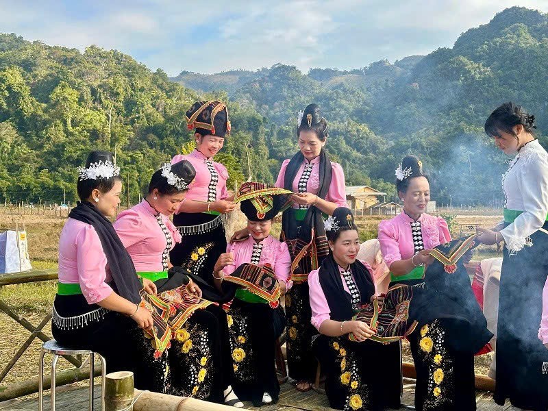 Ngày hội xuân Sam Mứn – không gian hội tụ sắc màu văn hóa các dân tộc