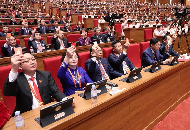 Đại hội XIV của Đảng bầu Đoàn Chủ tịch gồm 16 Ủy viên Bộ Chính trị