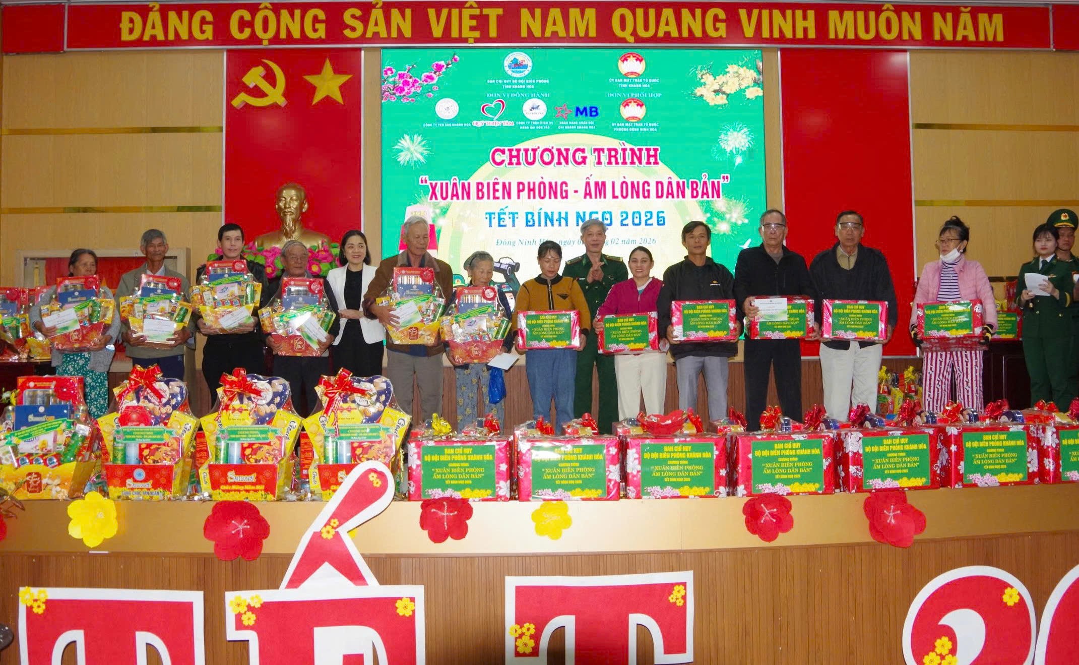 “Xuân Biên phòng – Ấm lòng Dân bản”: Lan tỏa yêu thương, gắn kết quân dân nơi tuyến biển
