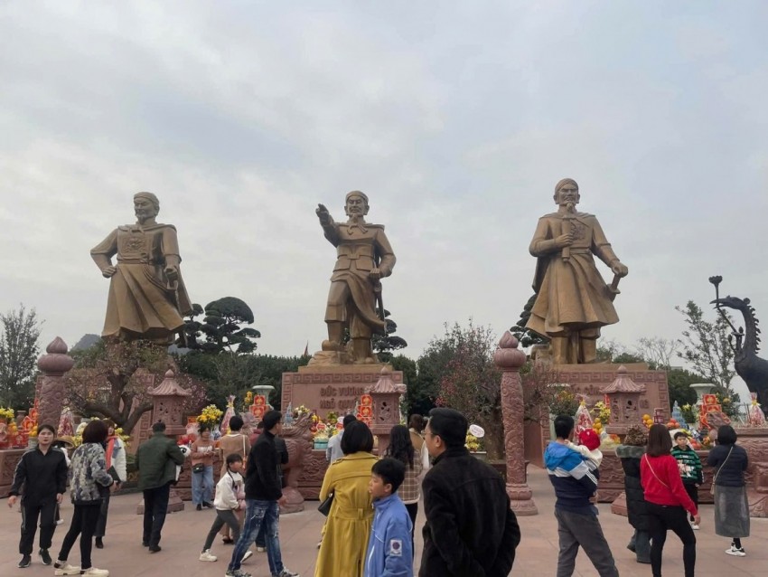 Trở về miền đất các bậc tiền nhân viết nên những trang sử lẫm liệt trên sóng nước Bạch Đằng