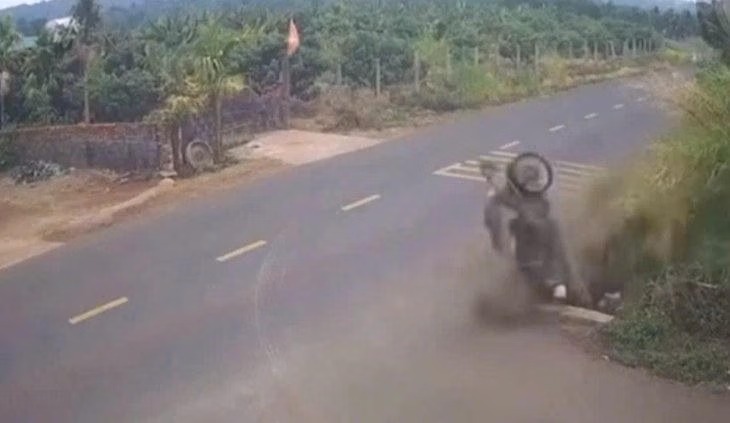 Đình chỉ công tác Thiếu tá CSGT liên quan vụ tai nạn khiến nam sinh lớp 12 tử vong ở Đắk Lắk