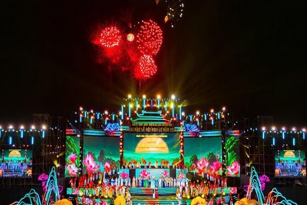 Tưng bừng khai mạc Lễ hội Hoa Lư năm 2026, hứa hẹn những giá trị đặc sắc