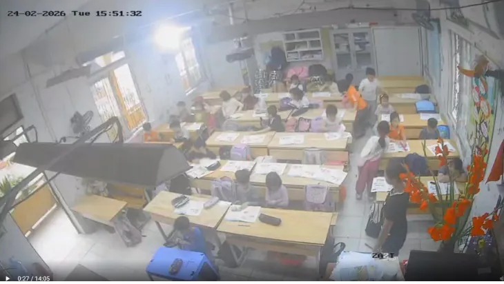 Phú Thọ: đình chỉ đứng lớp đối với cô giáo trong vụ học sinh bị bắt “liếm đất”