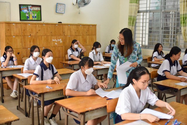 Dồn cả 3 nguyện vọng vào trường “top”: Nhiều học sinh trượt đáng tiếc