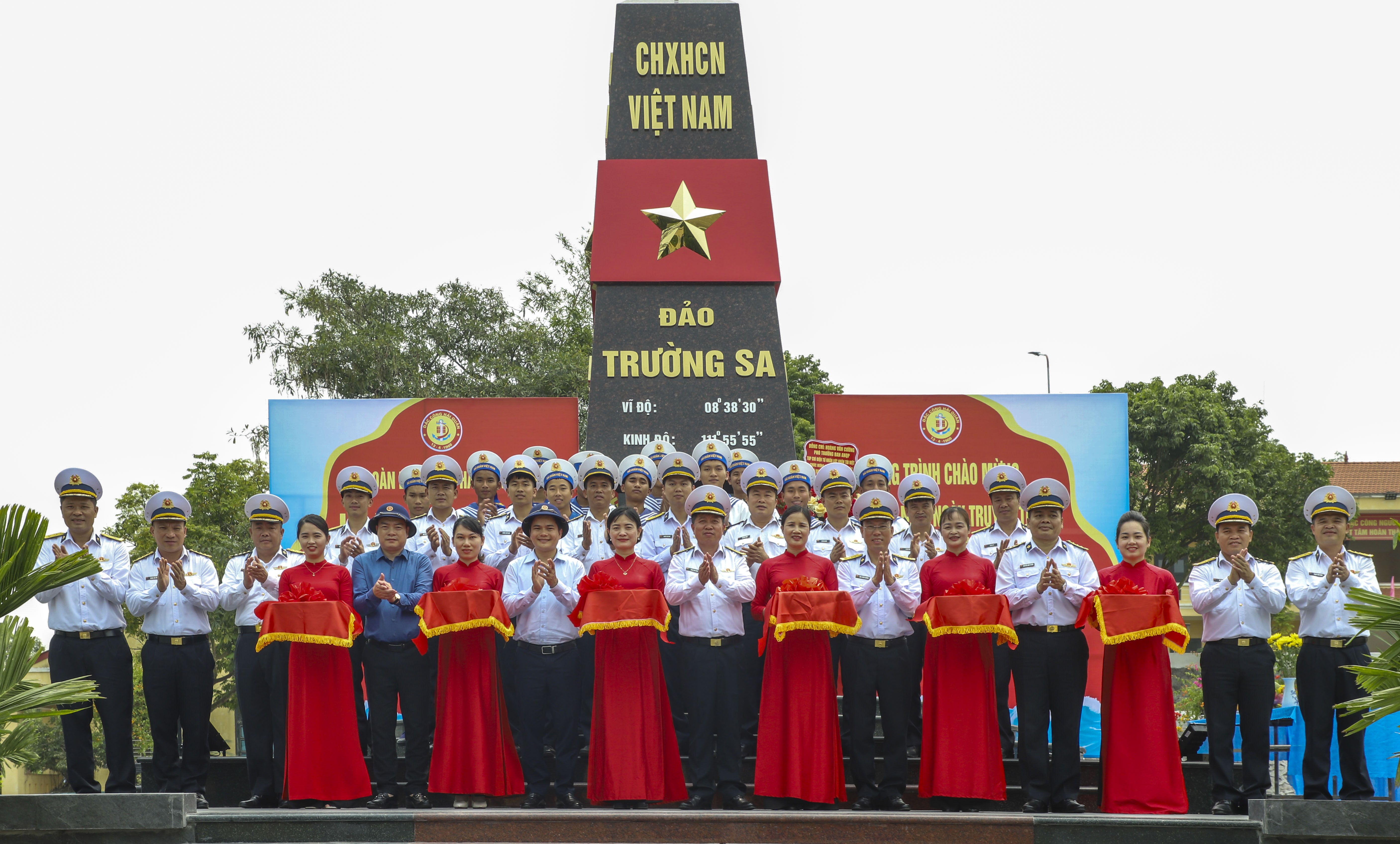 Cột mốc Trường Sa - Nơi khắc ghi niềm tin chủ quyền Tổ Quốc