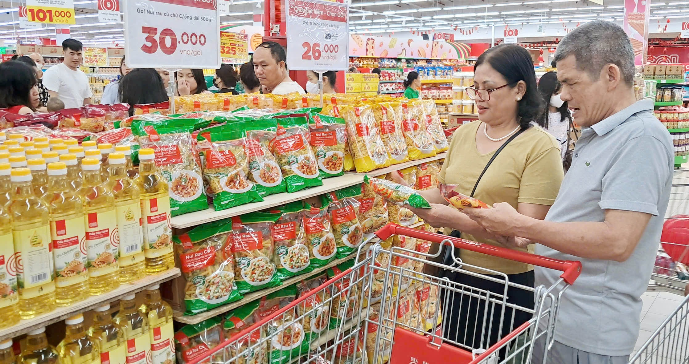 Kích cầu tiêu dùng, hệ thống siêu thị giảm giá cho hàng nghìn sản phẩm