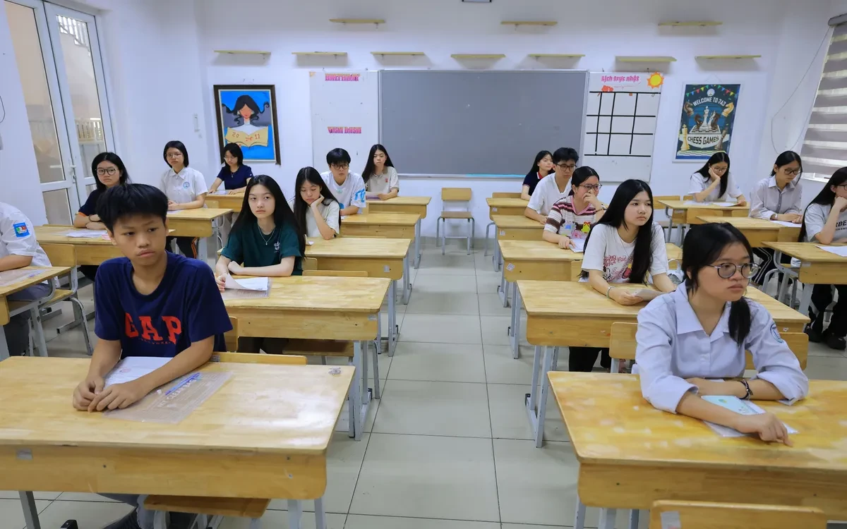 Gần 17.000 lượt thí sinh Hà Nội dự thi các môn chuyên vào lớp 10