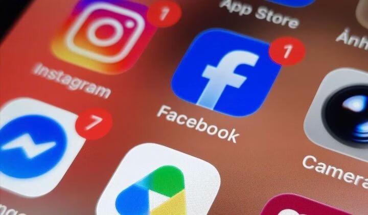 Meta lên tiếng trước tin đồn Facebook sắp thu phí người dùng