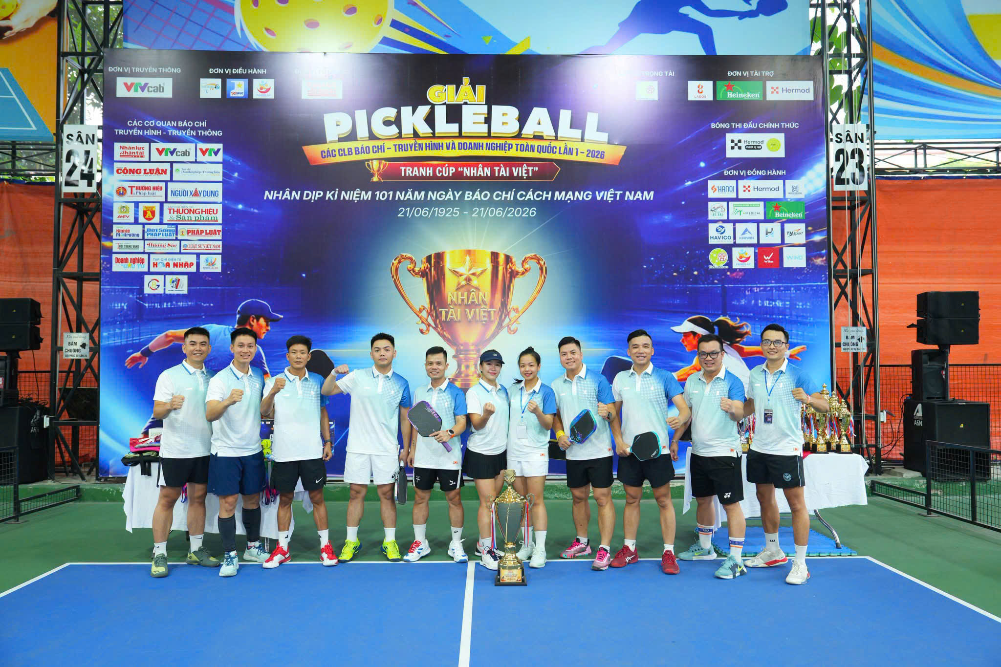 Hơn 300 VĐV tranh tài tại Giải Pickleball Báo chí - Truyền hình và Doanh nghiệp toàn quốc 2026, Ngô Quốc Huỳnh Sports ghi dấu ấn đồng hành