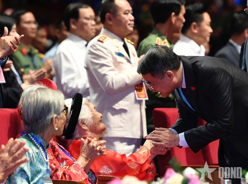 Phát động phong trào chăm lo người có công hướng tới 80 năm Ngày Thương binh - Liệt sĩ