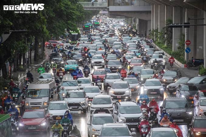 Miền Bắc tiếp tục mưa lớn, cảnh báo dông lốc và nguy cơ ngập úng