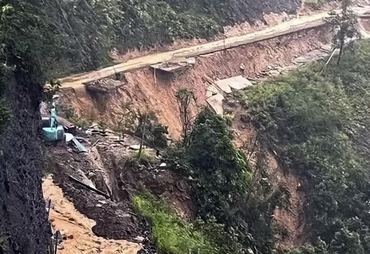 Lào Cai di dời hàng loạt hộ dân khỏi khu vực có nguy cơ sạt lở