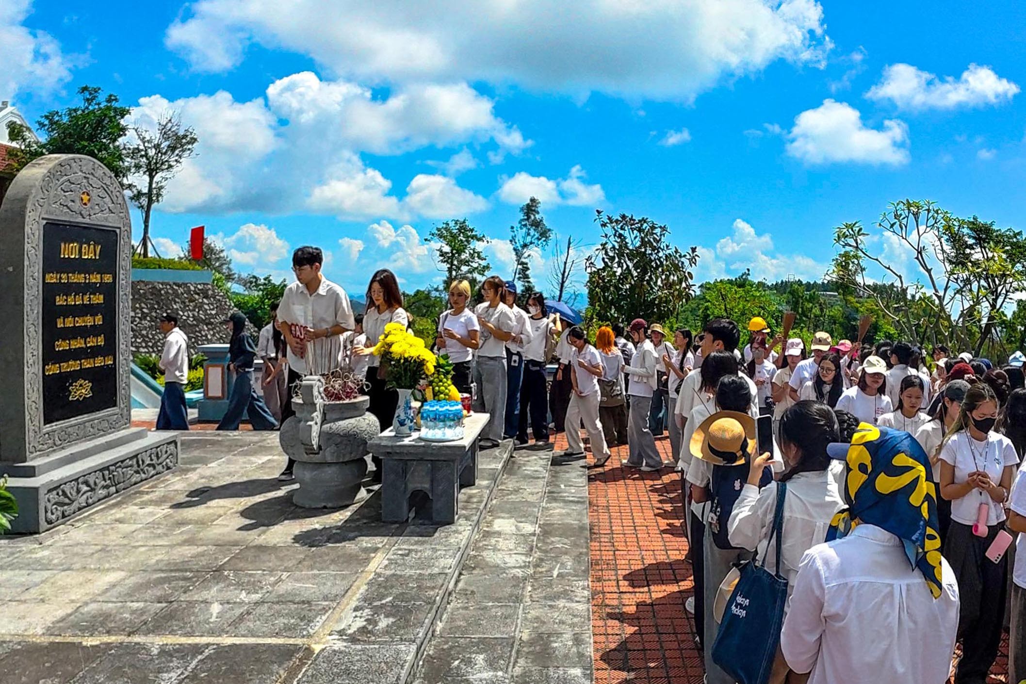 Về Đèo Nai nghe chuyện Bác Hồ