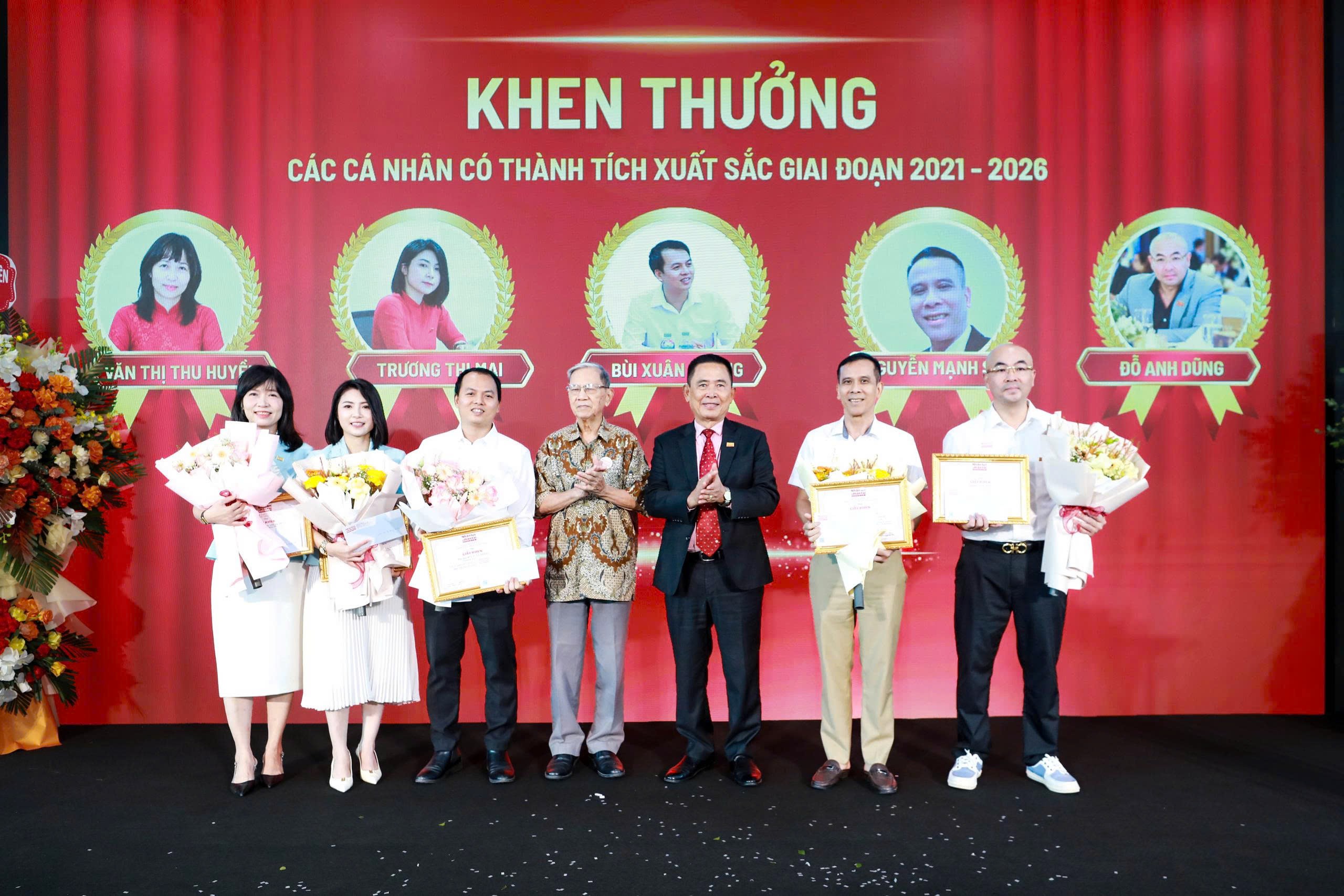 Tạp chí điện tử Nhân lực Nhân tài Việt: 5 năm kiên định phụng sự và tri ân độc giả